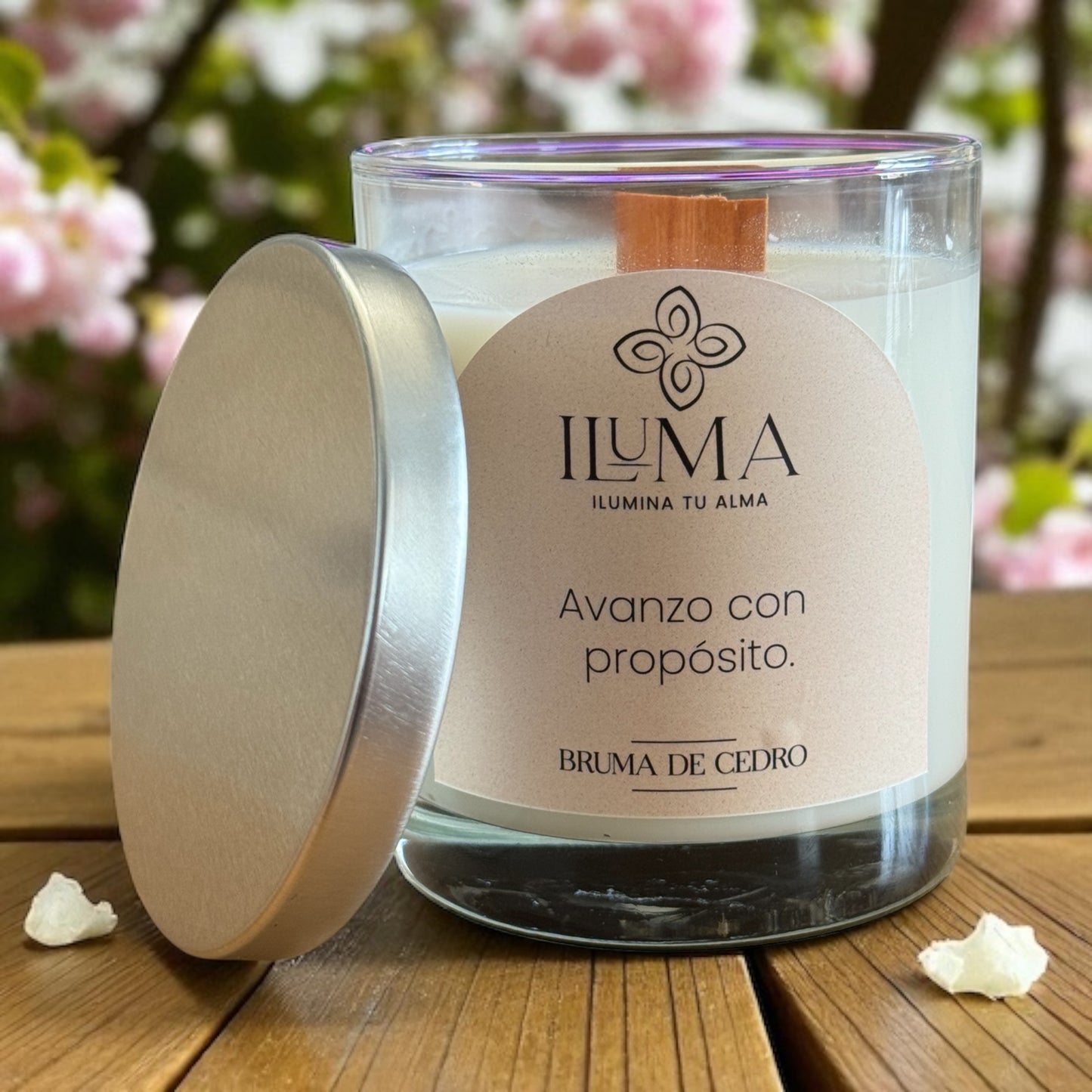 Vela con esencia de BRUMA DE CEDRO