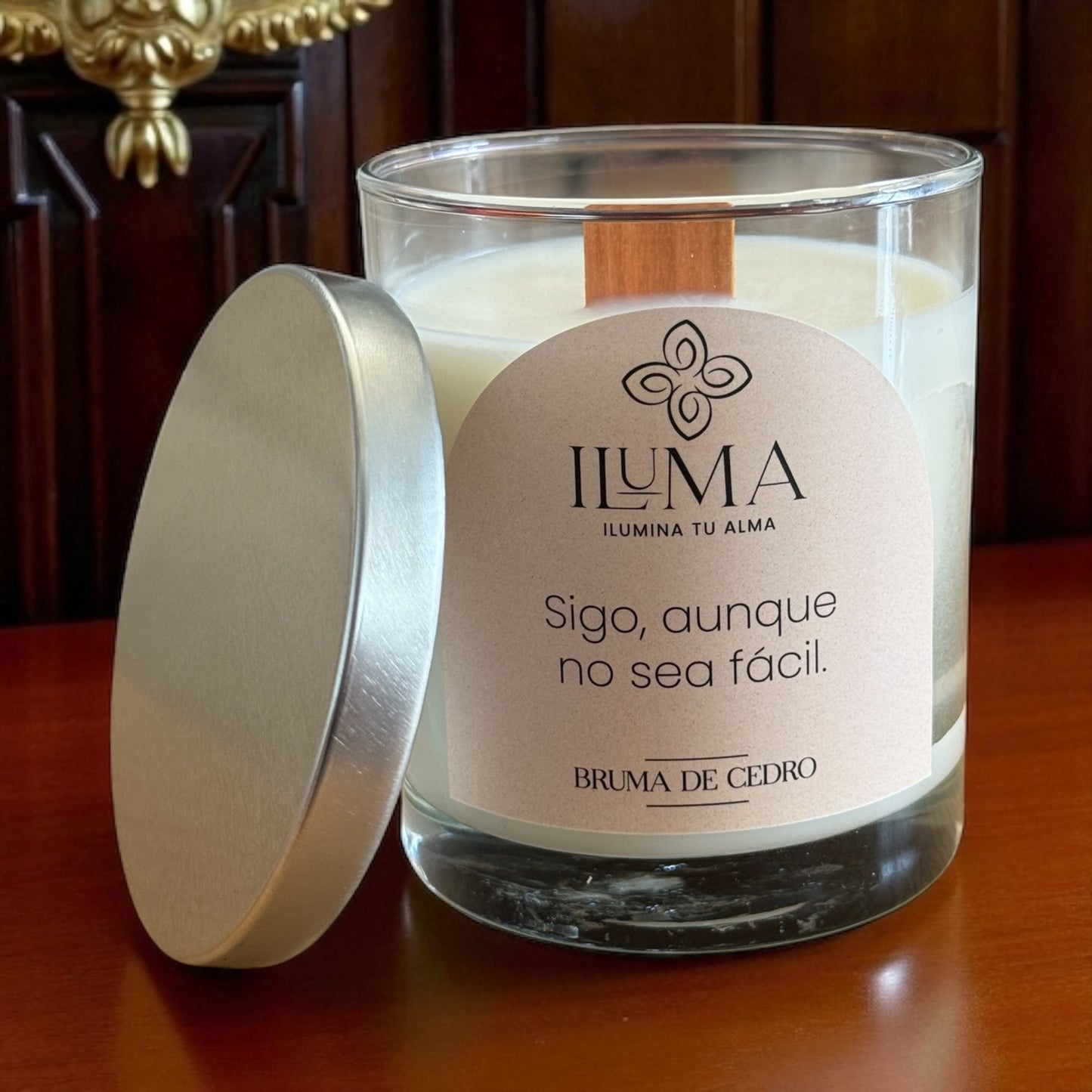 Vela con esencia de BRUMA DE CEDRO